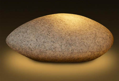 Umělý svítící kámen do zahrady