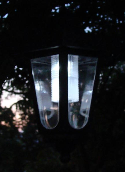 Zahradní lucerna studená bílá LED