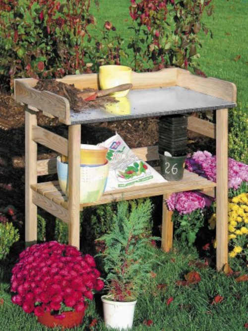 zahradní stolek ze dřeva