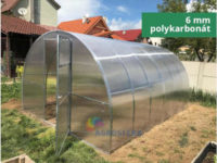 Zahradní obloukový polykarbonátový skleník